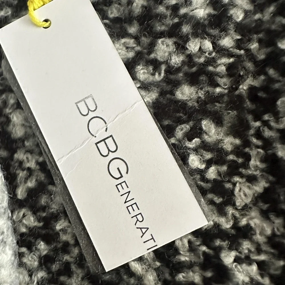 BCBGeneration Y2K Scarf Womens One Size Gray Black Stripe Knit Fringe Wrap Shawl